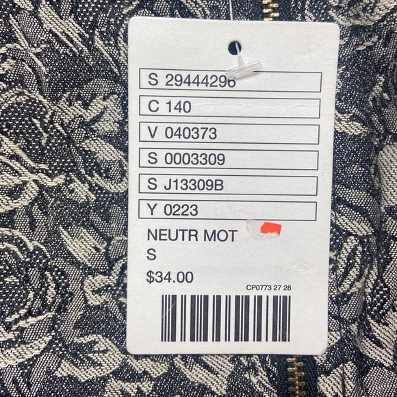 Pins & Needles Embroidered Floral and Lace Crop Top - Picture 5 of 6